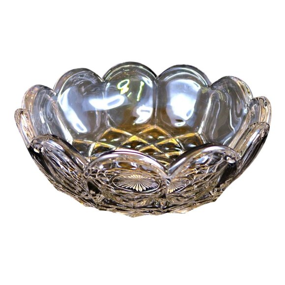 Sunburst & Diamond Scalloped Rim Heavy Glass Serving Bowl Vintage Glassware - Picture 1 of 4